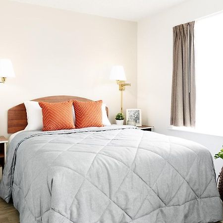 Intown Suites Extended Stay Indianapolis In -College Park Michigan Road Exteriér fotografie